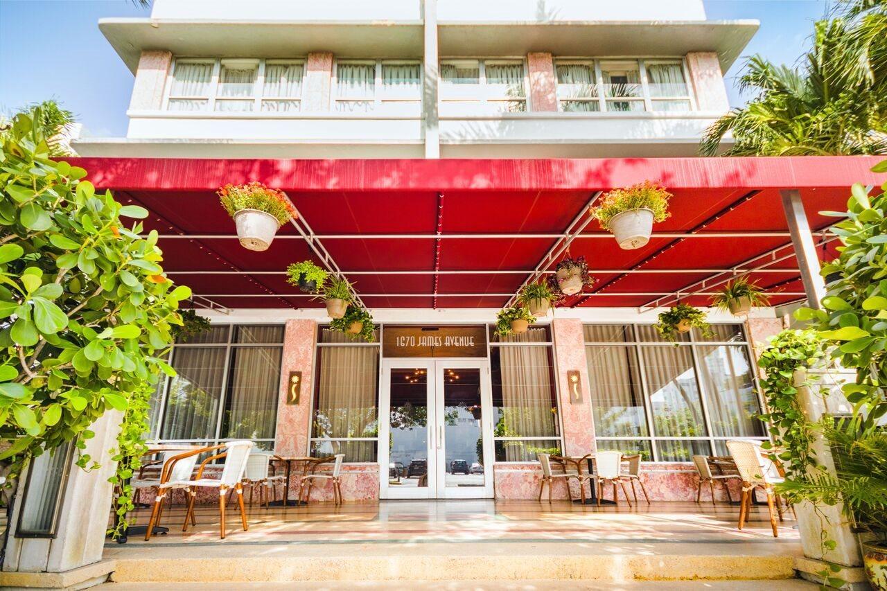 Crest Hotel Suites Маями Бийч Екстериор снимка