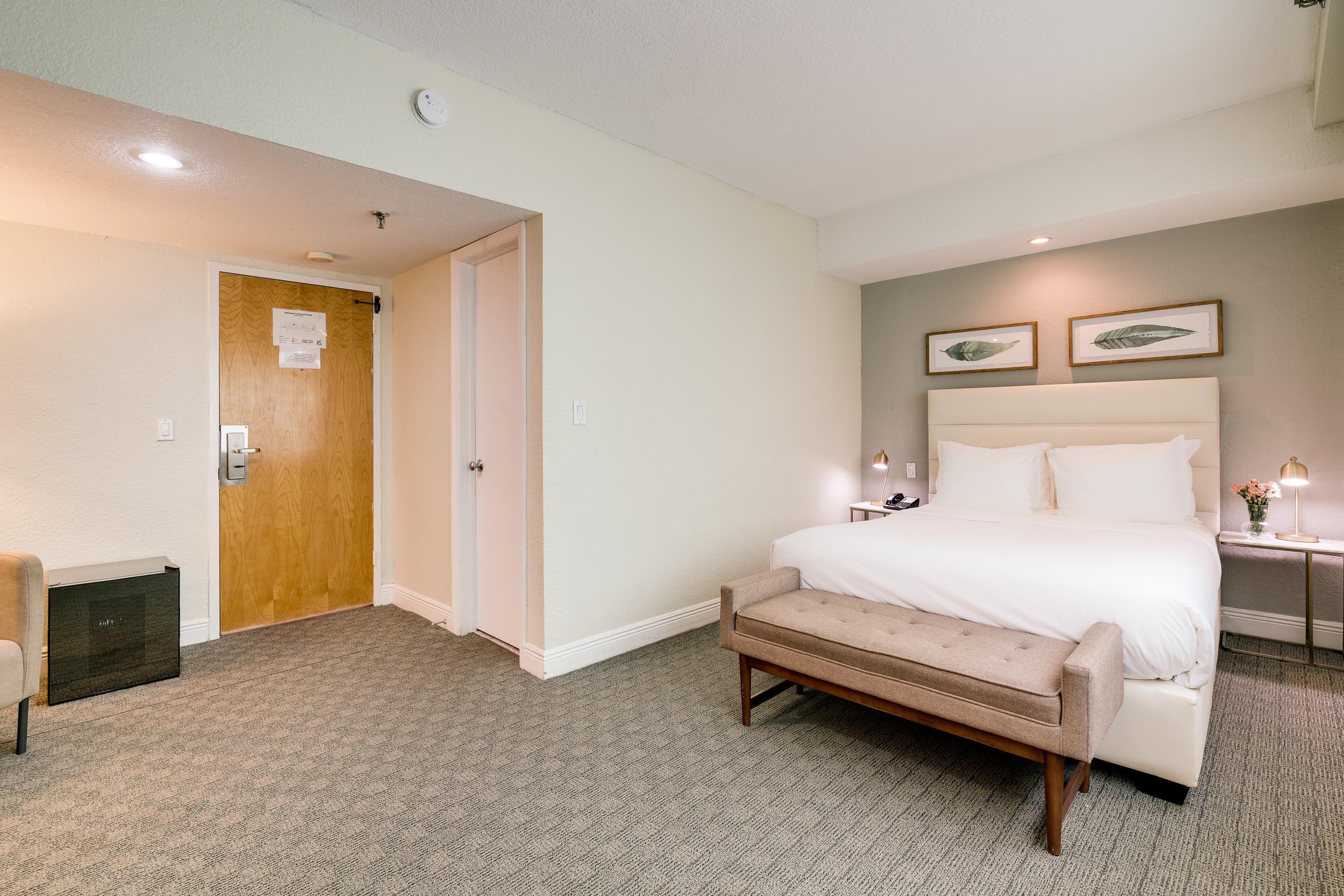 Crest Hotel Suites Маями Бийч Екстериор снимка