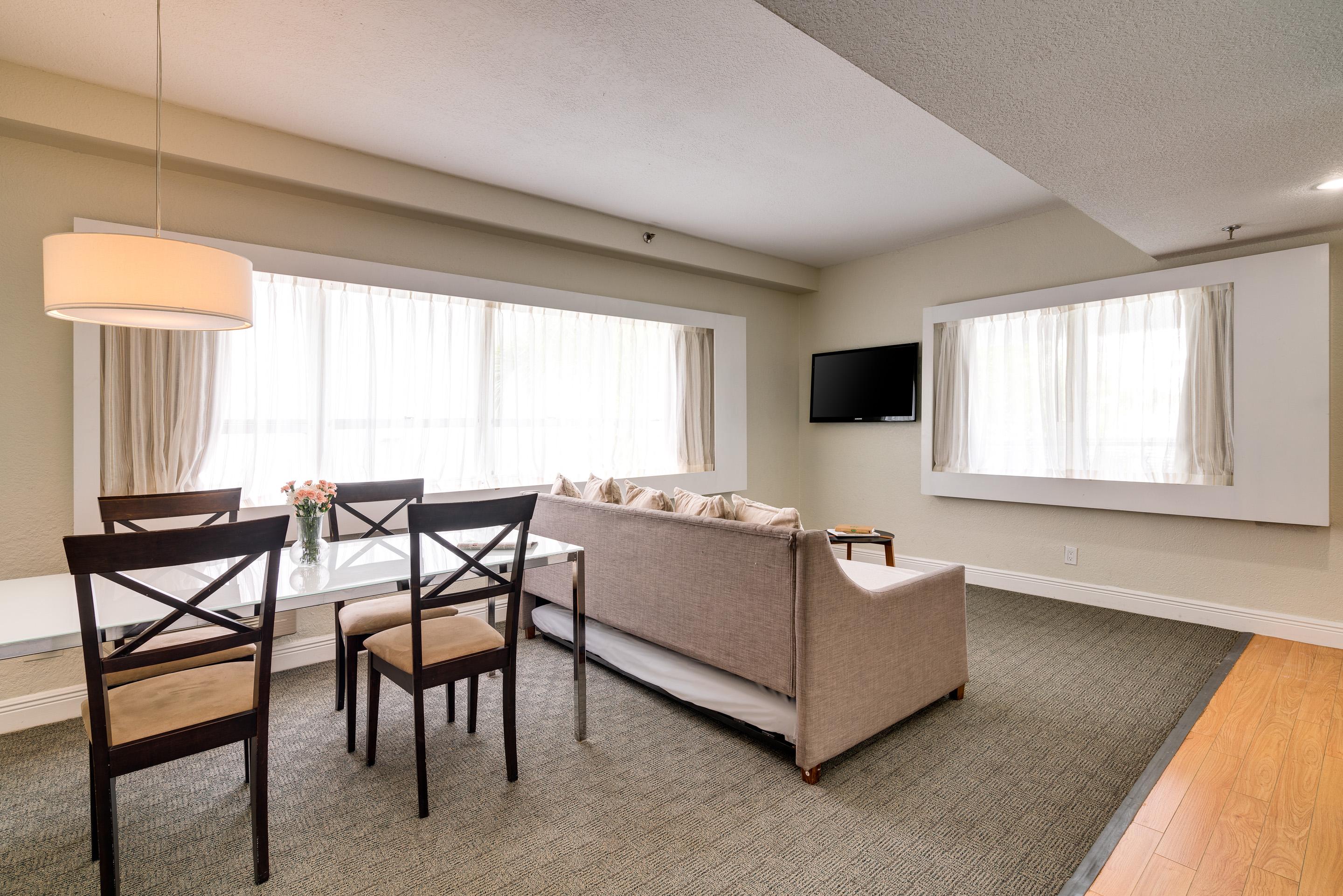 Crest Hotel Suites Маями Бийч Екстериор снимка
